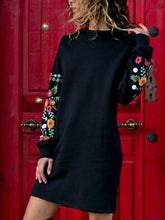 Load image into Gallery viewer, Velvet Winter Dress Women Long Sleeve
